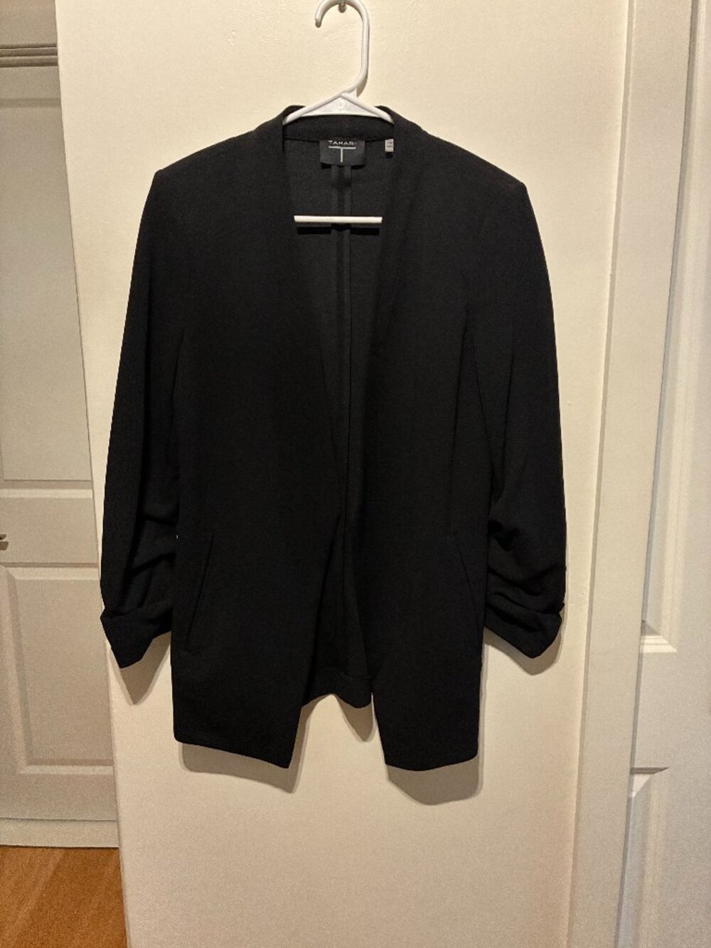 T Tahari Black Open Front Ruched Sleeve Blazer Size XS